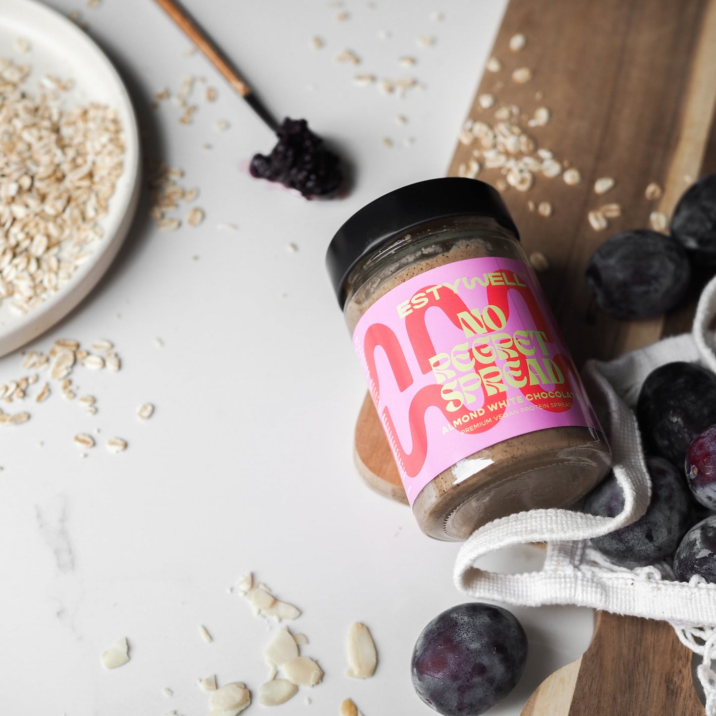 ESTYWELL Proteinový veganský mandlový krém s bílou čokoládou