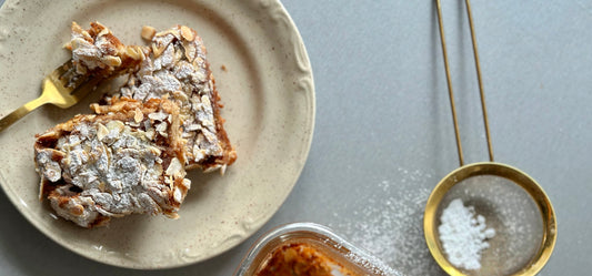 Almond Croissant Baked Oats ✨🥐