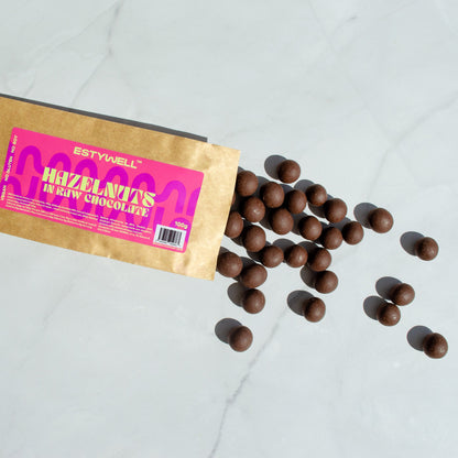 ESTYWELL Lískové ořechy v RAW čokoládě 65%