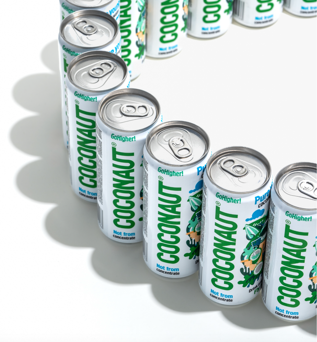 Kokosová voda GoHigher pri cvičení a na cestách